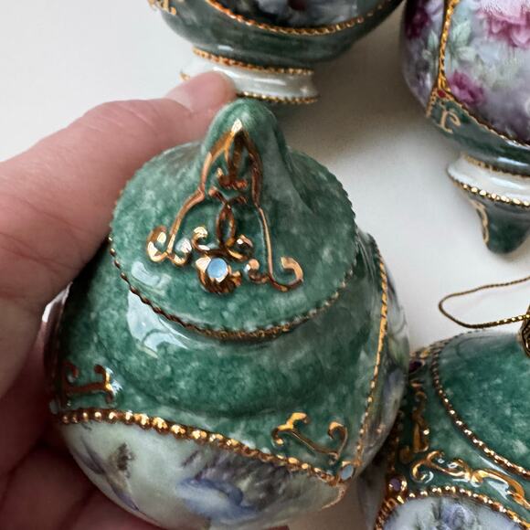 VTG The Bradford Exchange 1998 Hummingbird Series Ceramic 4” Ornaments Set of 4 - Picture 7 of 16